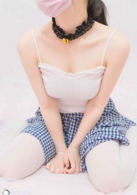 帮女孩子换衣服的笑话_剧情片电影免费在线